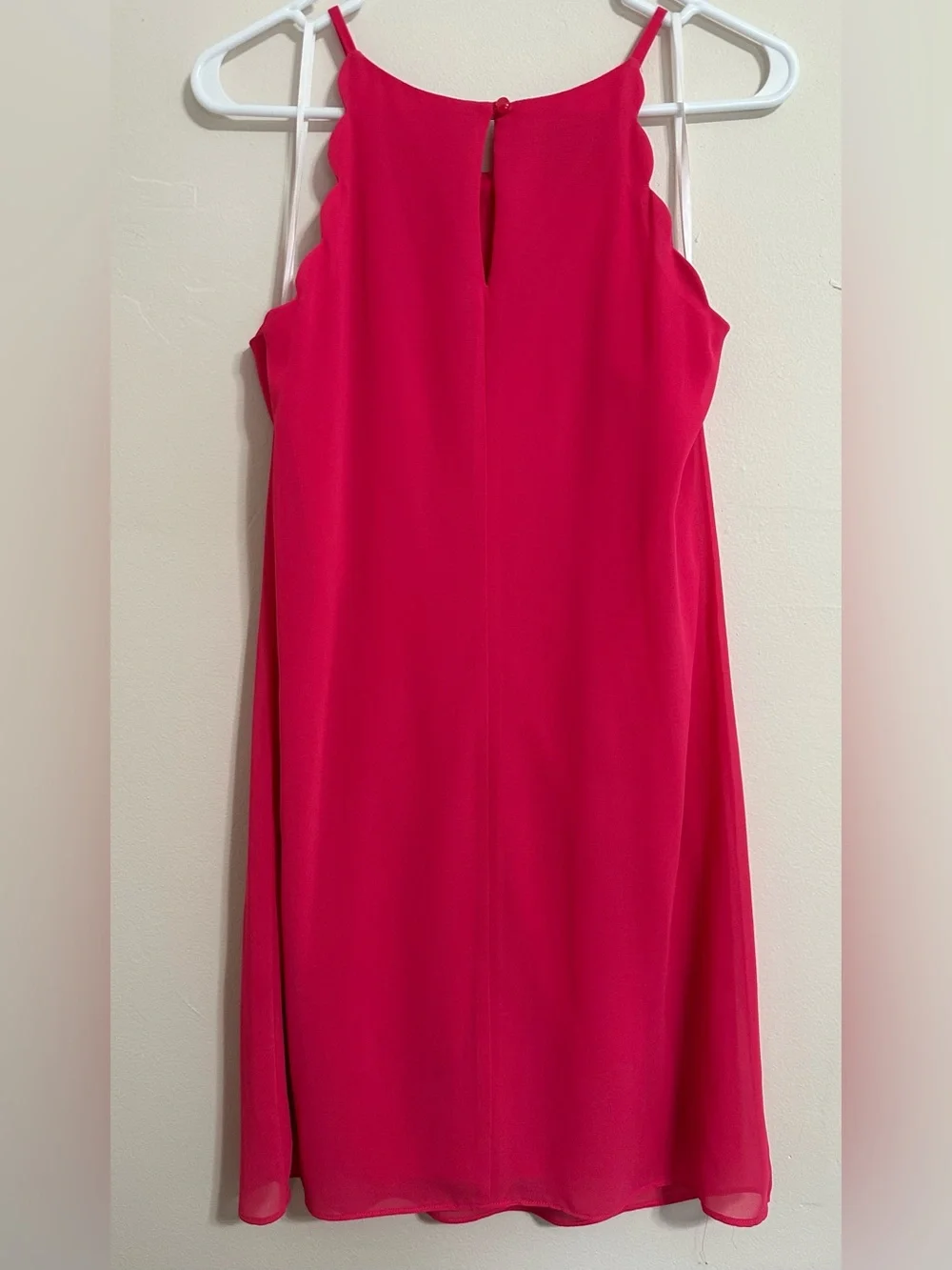 BCX Dress Hot Pink Scalloped Sleeveless Shift Dress | Size Medium